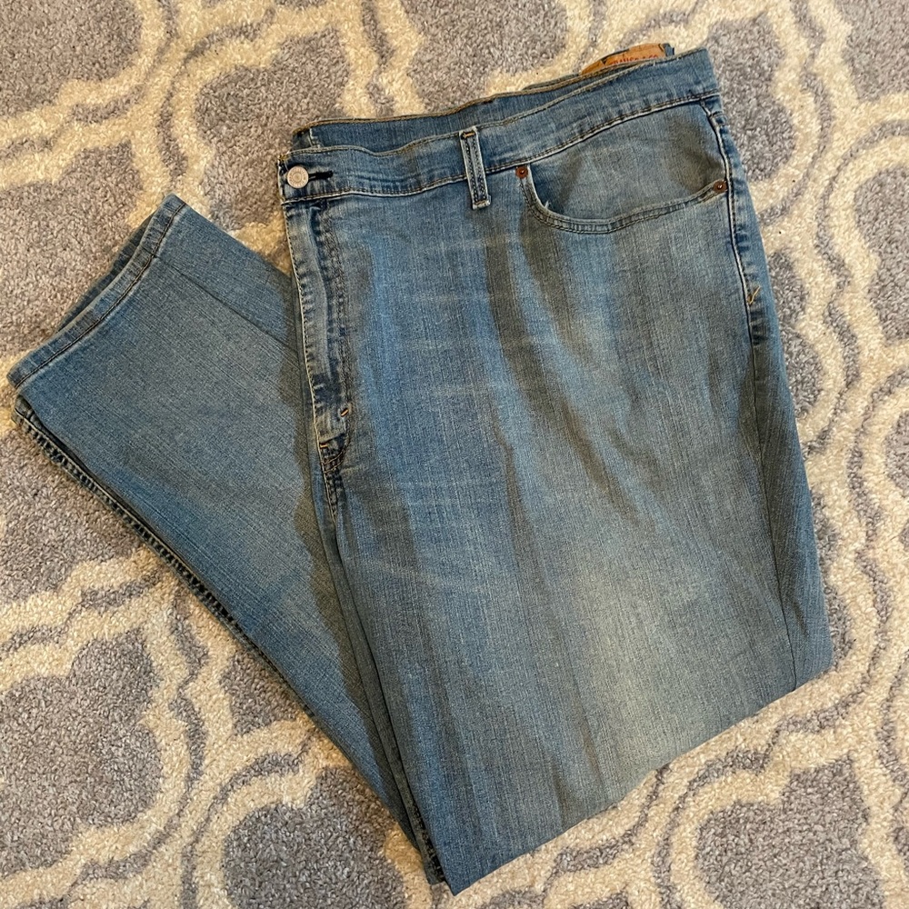 54” distressed Levi’s jeans